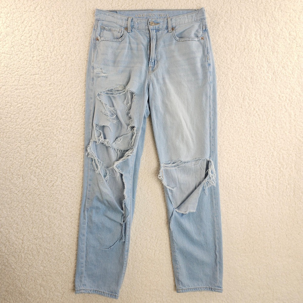 American Eagle Mom Jeans Womens 6 Long Straight Distressed Ripped Torn Denim